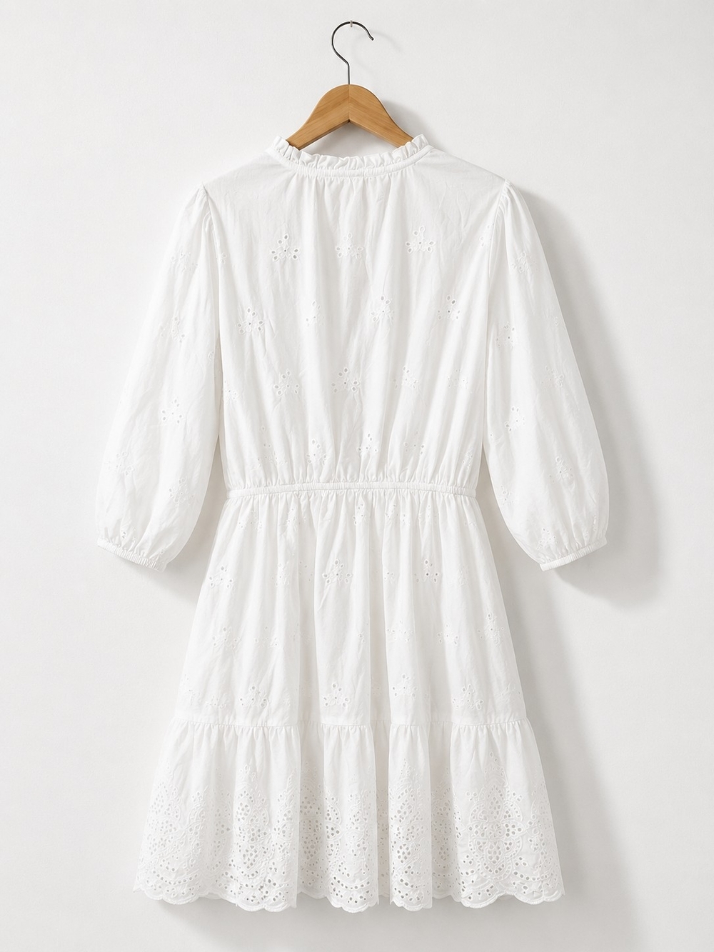 KNOX ROSE Womans White Eyelet V-Neck Tiered Mini Dress NWT - Picture 4 of 8